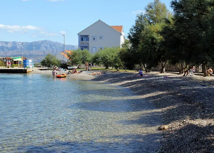 Апартаменты With Parking Space Mirca, Brac - 2838