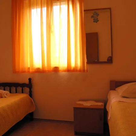 Apartment Apartments With A Parking Space Mirca, Brac - 2838 Mirca (Brac)