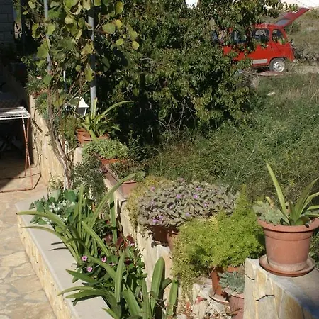 Apartment Apartments With Parking Space Mirca, Brac - 2838 *